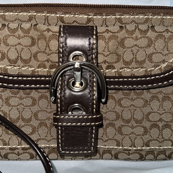 Coach wristlet. Perfect condition. Like new! - Picture 5 of 5